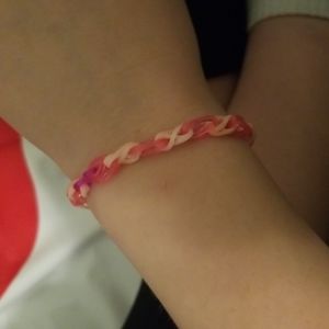 Peachy Swirl bracelet!